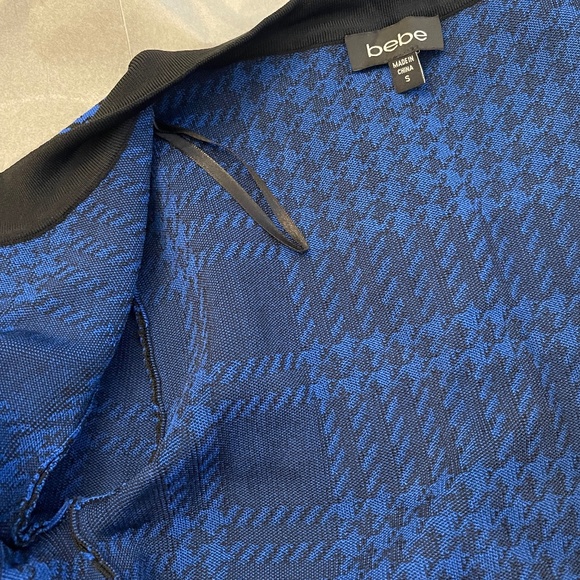 NWOT! Bebe Cobalt Blue & Black Houndstooth Cropped Cardigan SMALL Web Exclusive - Picture 15 of 16